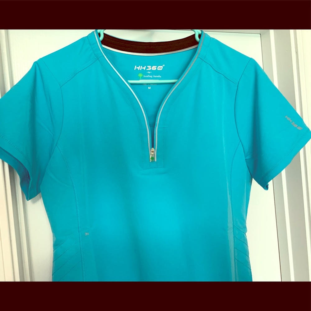 🤎HH 360 Scrub Top🤎